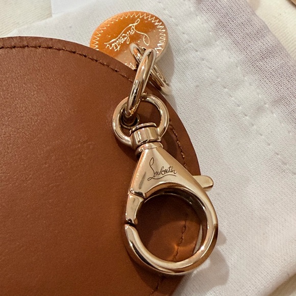 Bundle Of 2✨Christian Louboutin By My Side Raffia Tote Bag & Matching Bag Charm - Picture 10 of 16